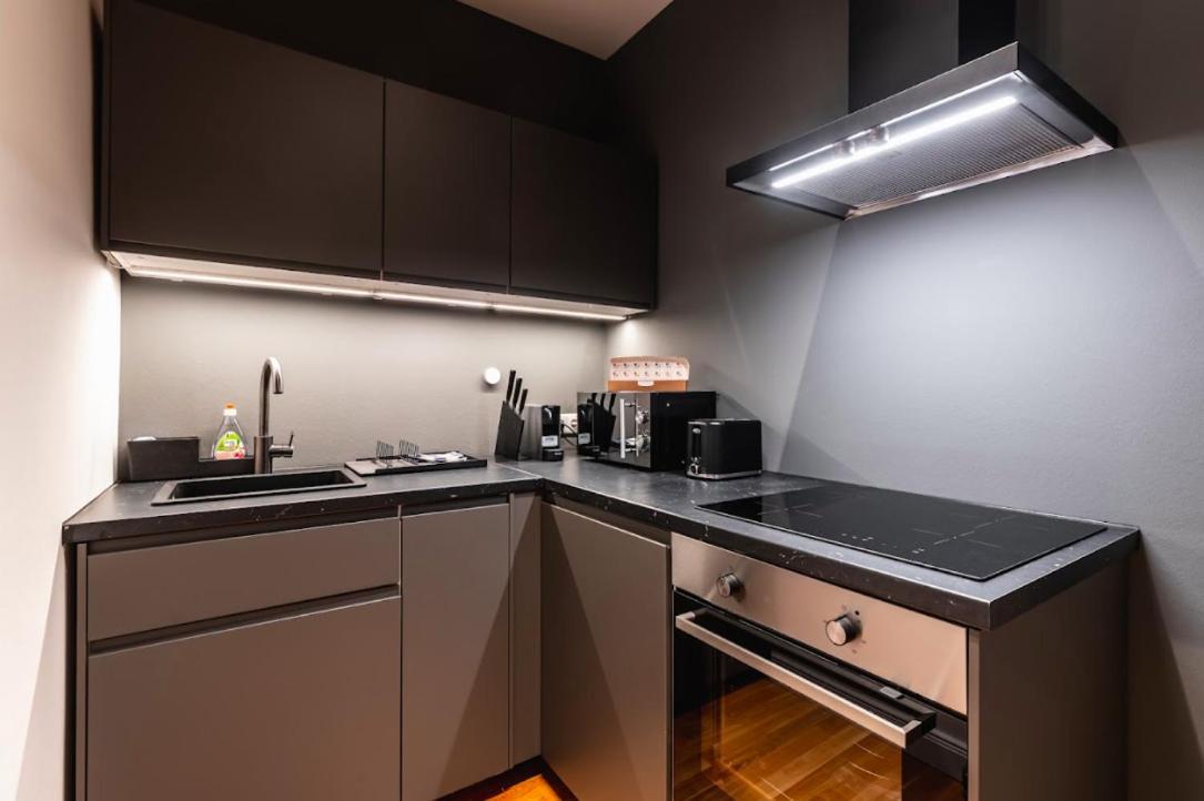 Authentic Apartment Next To Schwedenplatz Wien Exterior foto